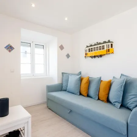 Flh Ajuda Modern * ליסבון