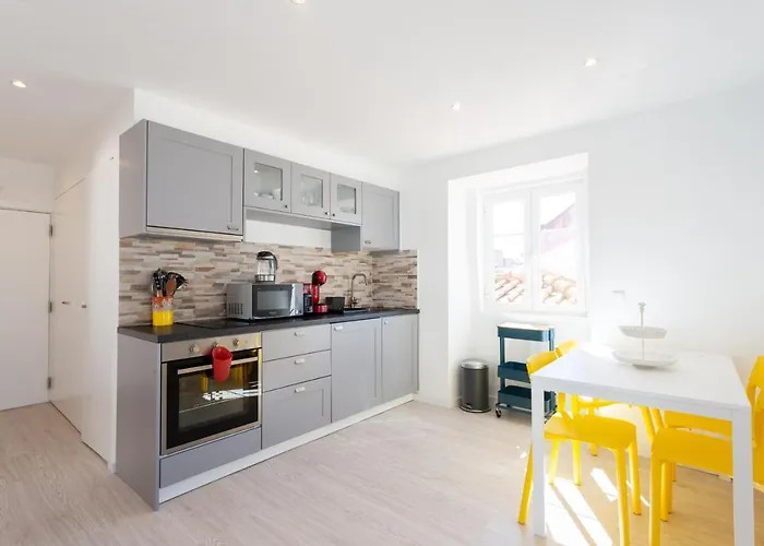 Flh Ajuda Modern * Lisboa