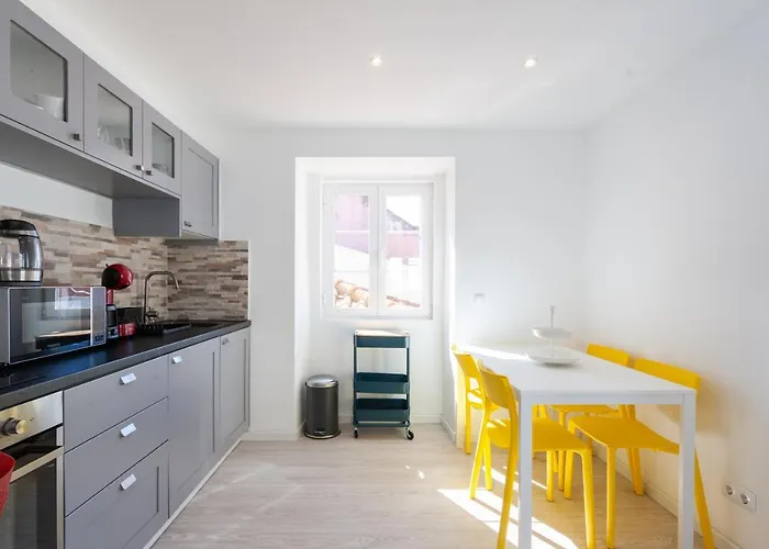 Flh Ajuda Modern Lissabon